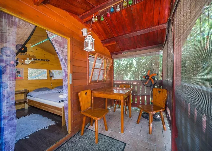 Paros Fahaz * Balatonföldvár